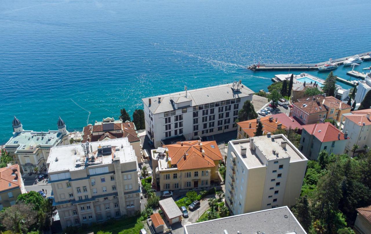 Penthouse At Villa Mascagni Opatija Exterior foto
