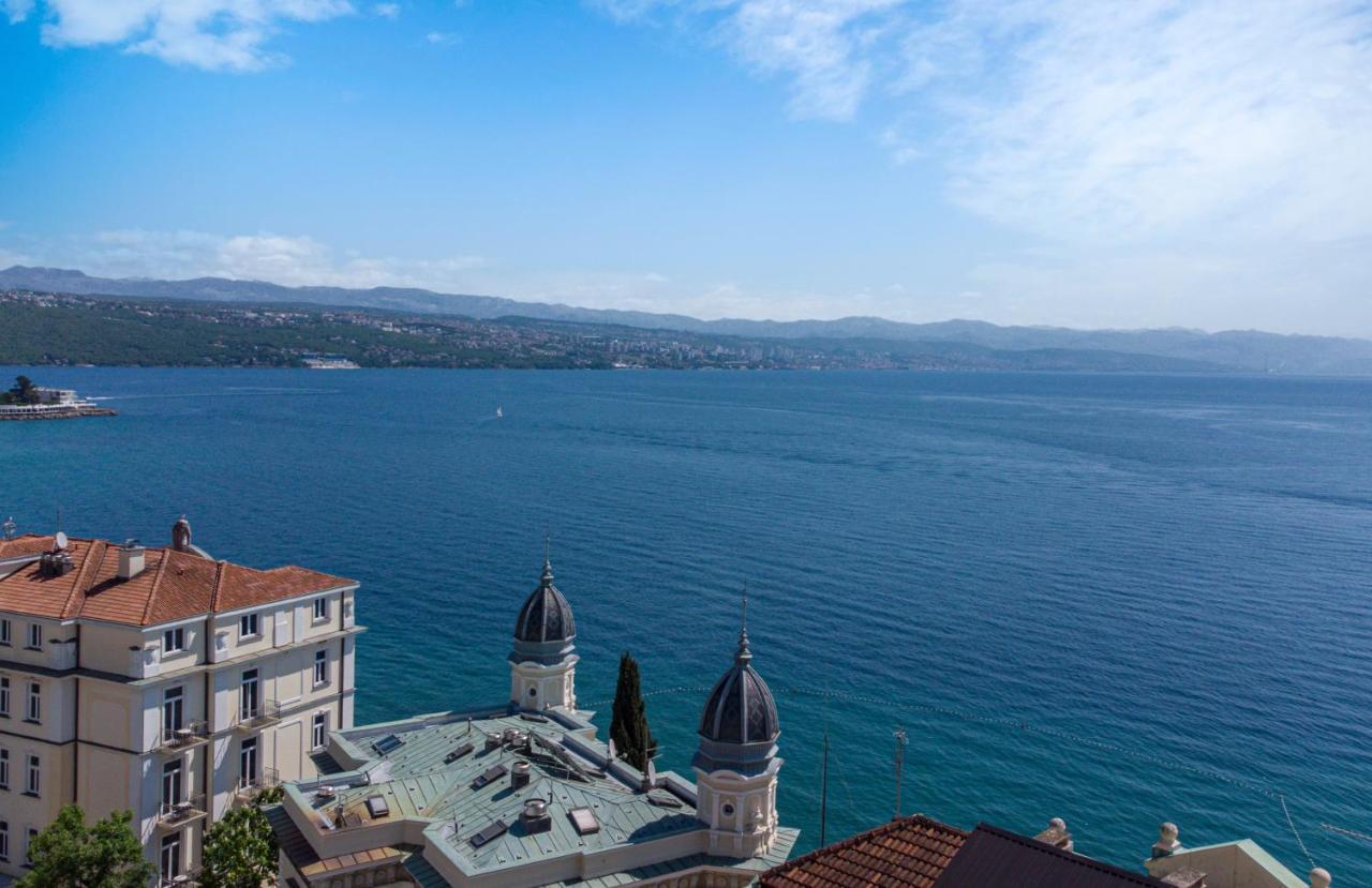 Penthouse At Villa Mascagni Opatija Exterior foto